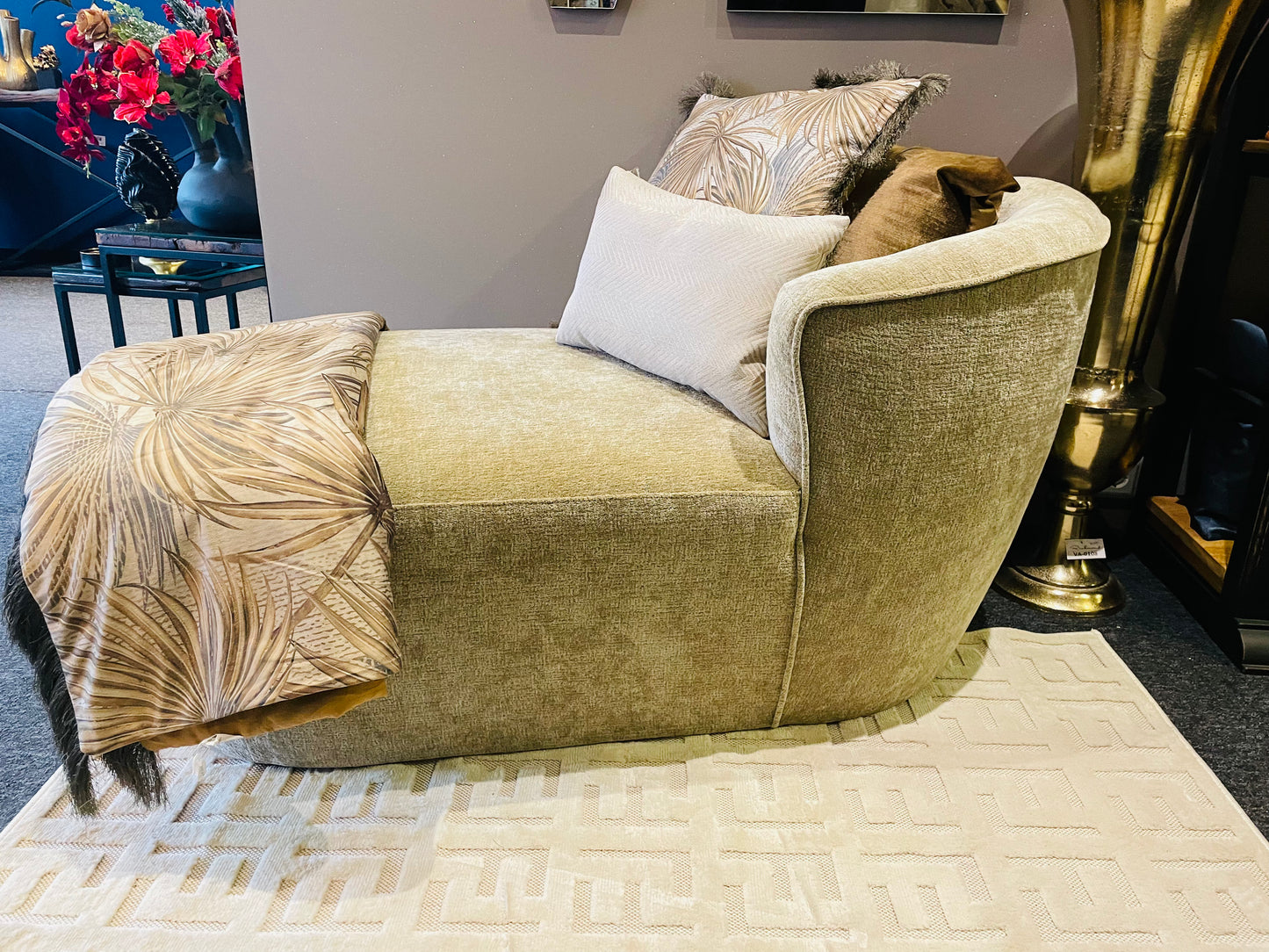 PTMD White long sofa