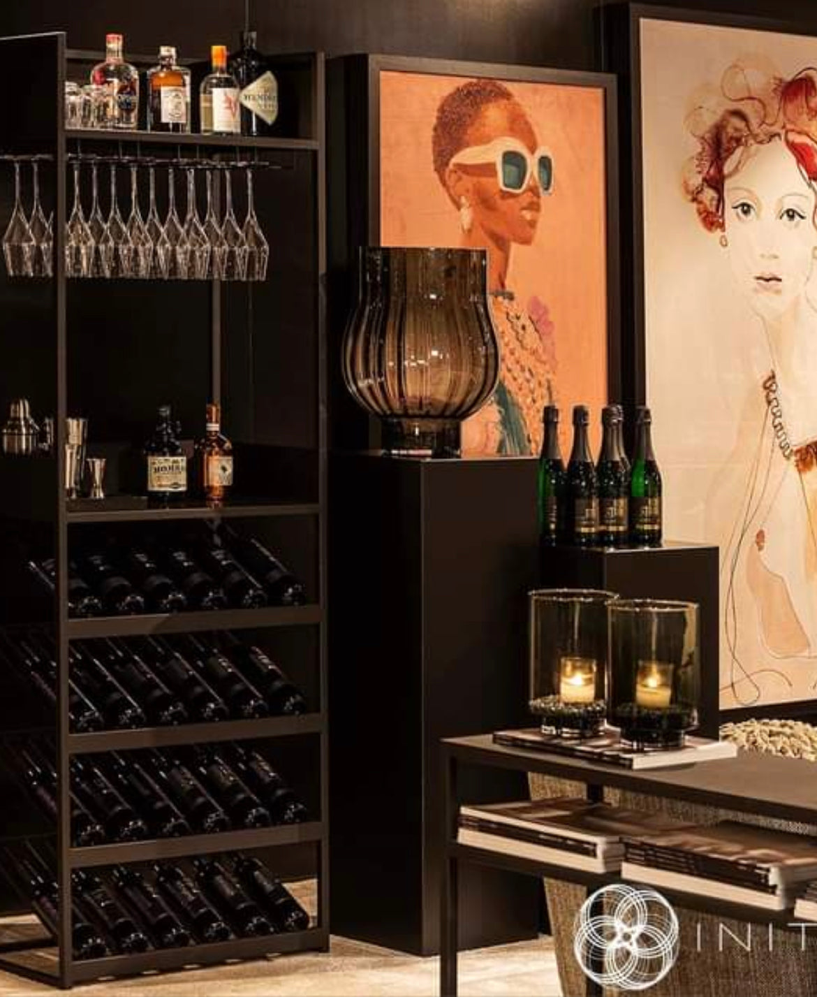 haans initials wijnkast